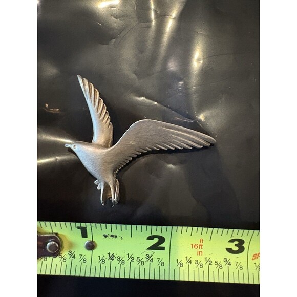 Vintage Pewter Seagull in Flight Brooch Pendant Gull Bird Pin - Picture 5 of 5